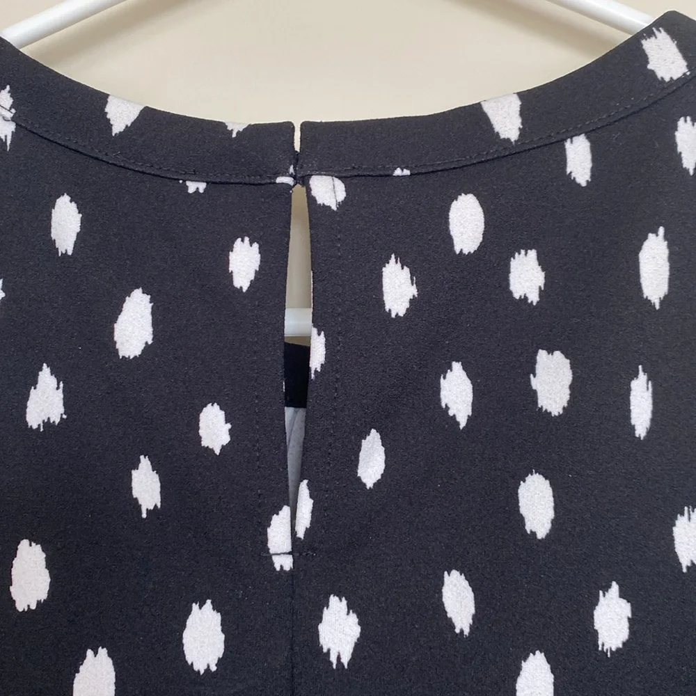 Banana Republic Black and White Polka Dot Sleeveless Top, Size XS - Picture 5 of 8